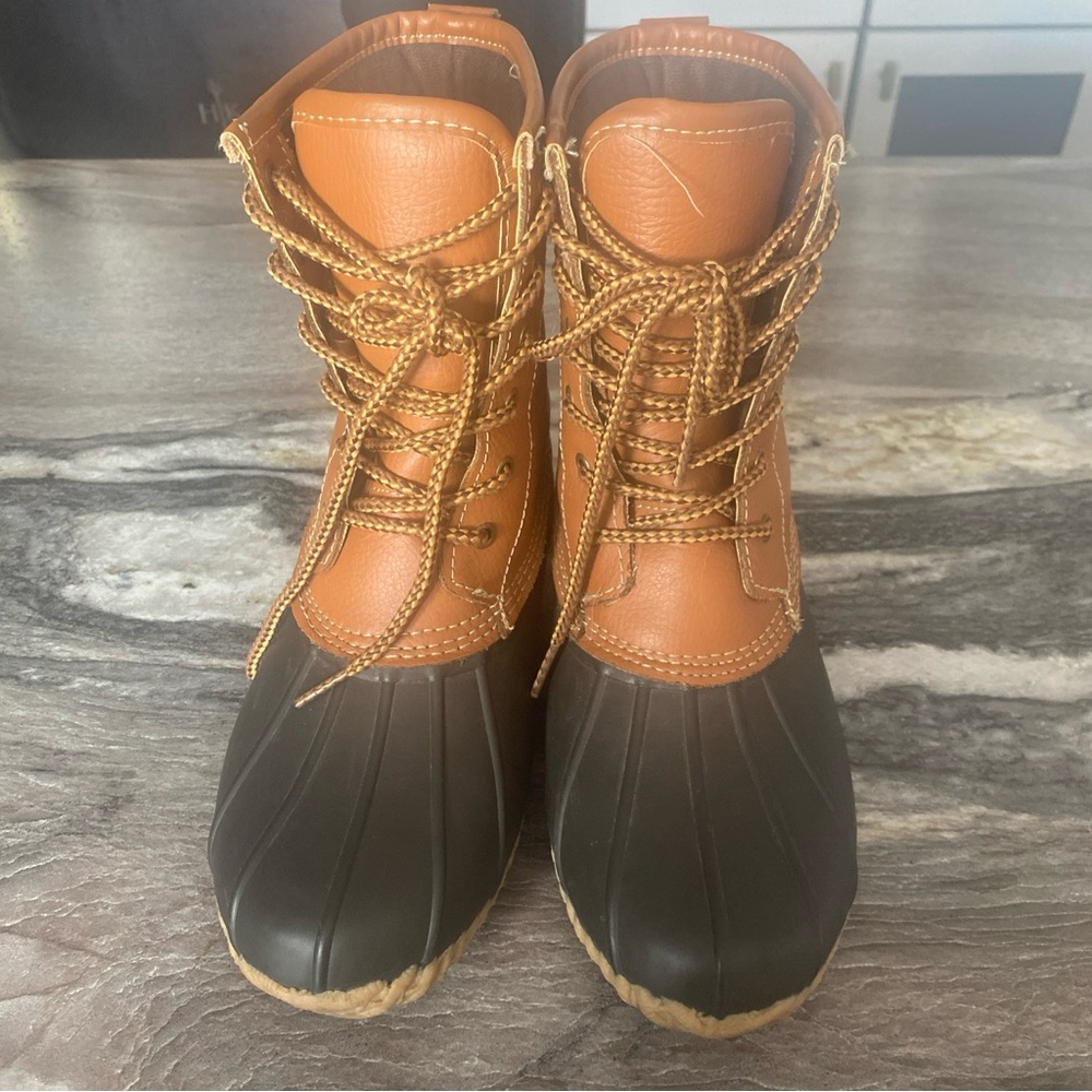Womens Leather Duck Boots Target Brand Size 7 Lace Boots